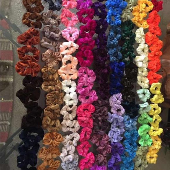Lot of Scrunchies-10 for 14 - Picture 7 of 7